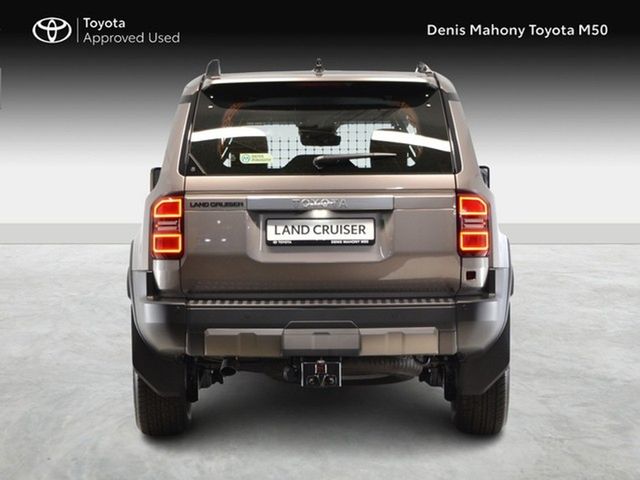 Image for 2026 Toyota Landcruiser Commercial