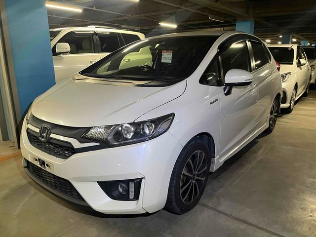 Image for 2016 Honda Fit Coming to stock soon , nice Honda Fit in Pearlescent white