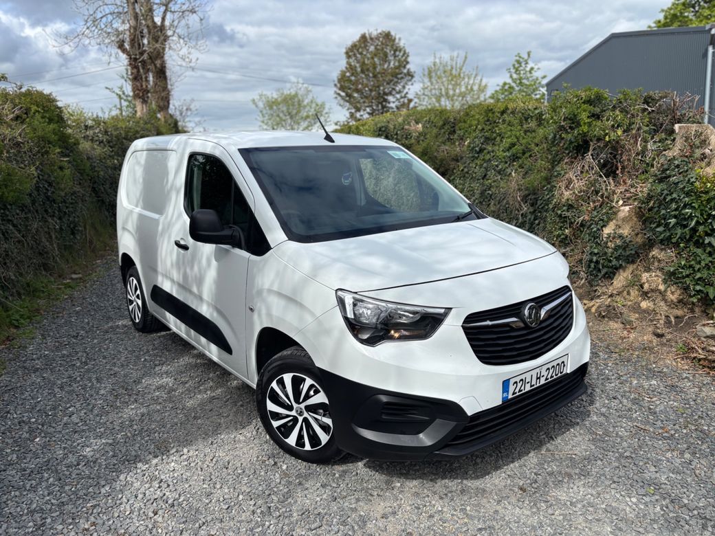 Image for 2022 Vauxhall Combo Combo Dynamic 2000 100PS 5DR