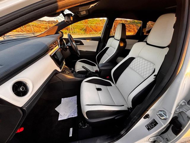 Image for 2016 Toyota Auris 162 G Package Leather seats