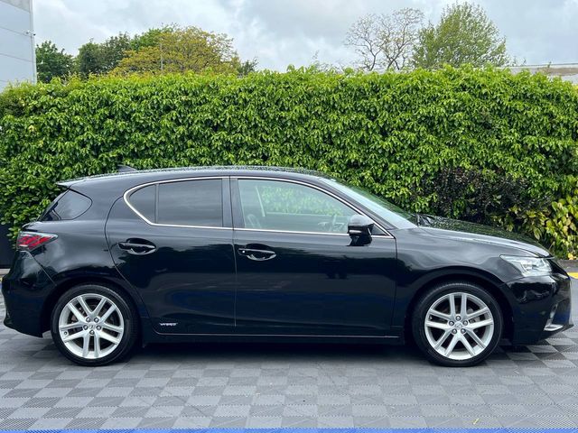 Image for 2017 Lexus CT 200h 1.8 HYBRID // CRUISE CONTROL // 17" ALLOYS // LEATHER HEATED SEATS