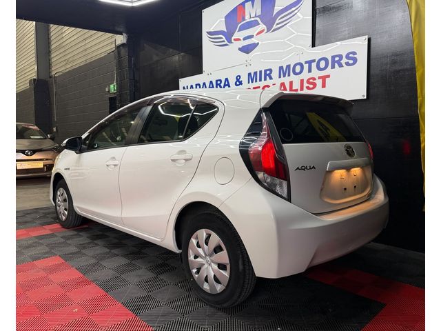 Image for 2017 Toyota Aqua 