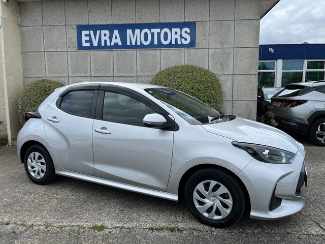Image for 2021 Toyota Yaris AUTOMATIC HYBRID 1.5 PETROL //REVERSE CAMERA//ADAPTIVE CRUISE CONTROL//