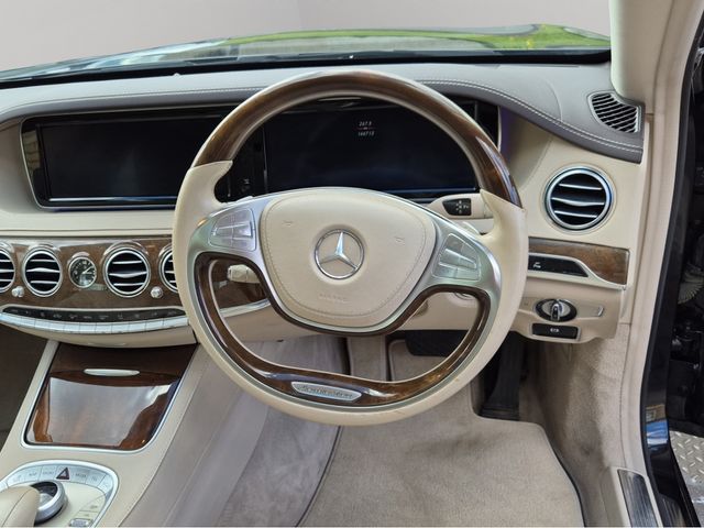 Image for 2015 Mercedes-Benz S Class S 350 * OBSIDIAN BLACK / BEIGE LEATHER*PANORAMIC GLASS SROOF*REAR VIEW CAMERA*SAT NAV*DYNAMIC LED HEADLAMPS*HEATED SEATS *AMBIENCE ILLUMINATION*KEYLESS - GO*