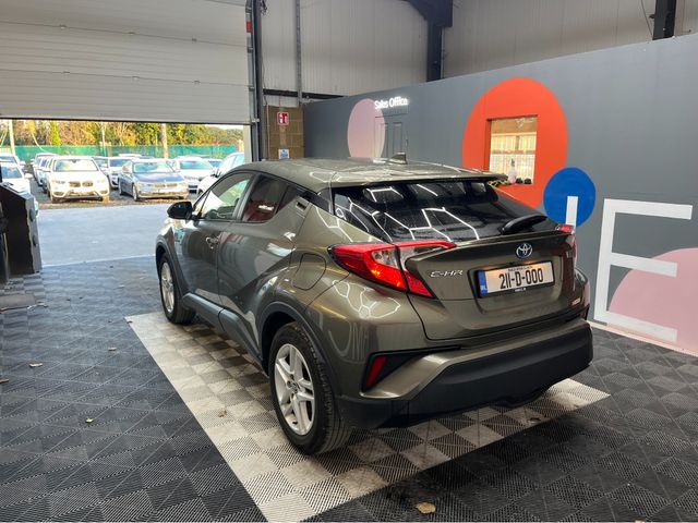 Image for 2021 Toyota C-HR 2021 TOYOTA C-HR 1.8L HYBRID / 107K KMS / ADAPTIV CRUISE CONTROL, REVERSE CAMERA & MORE