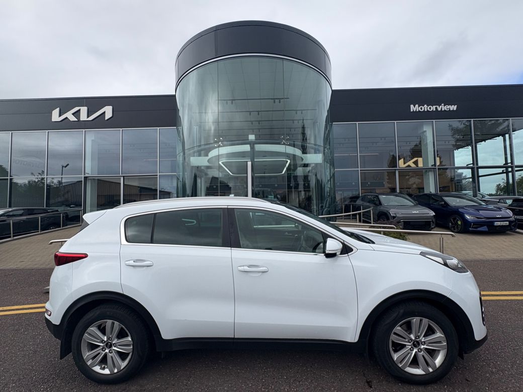 Image for 2018 Kia Sportage Platinum Sumroof 1.7D Bluetooth, Rear Parking Sensors, Touch Screen Infotainment System, Multi-Function Steering Wheel, 