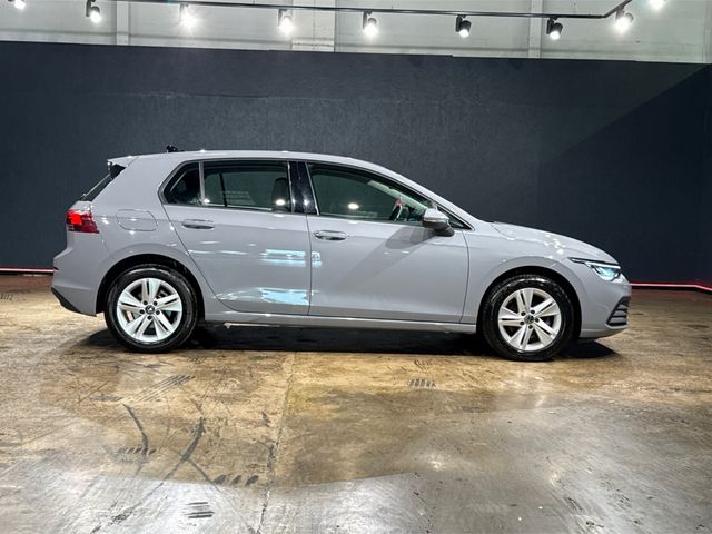 Image for 2023 Volkswagen Golf 1.0 AUTOMATIC - MULTI FUNCTION STEERING WHEEL - CRUISE CONTROL - PARK ASSIST - 