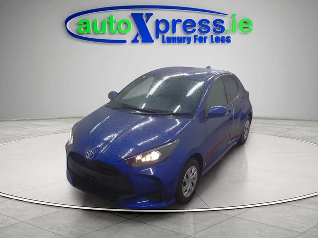 Image for 2022 Toyota Yaris 1.5 HYBRID X Automatic, Reversing camera