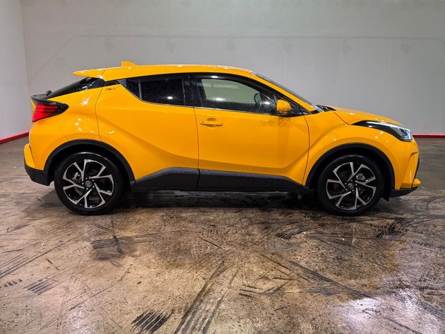 Image for 2022 Toyota C-HR 1.8 HYBRID AUTOMATIC - G EDITION - HALF BROWN LEATHER - UPGRADED ALLOYS - CRUISE CONTROL - HEATED SEATS - BLIND SPOT MONITORING - TOYOTA SAFETY SENSE - REAR CAMERA