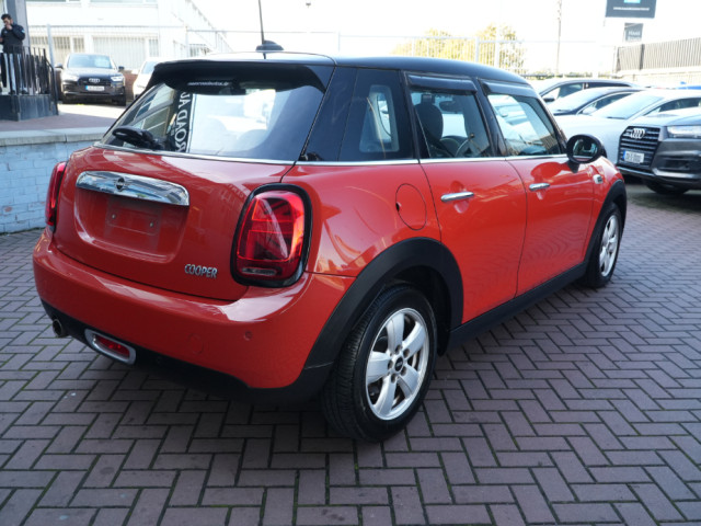 Image for 2019 Mini Cooper 2019 MINI COOPER 5 DR HATCHBACK PETROL 
