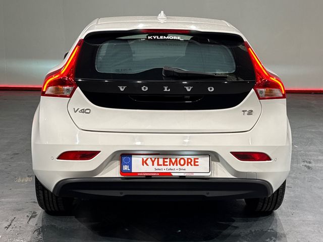 Image for 2019 Volvo V40 HATCHBACK AUTOMATIC 1.5L TURBO PETROL - FACTORY DIAMOND CUT ALLOY WHEELS - CRUISE CONTROL - REVERSE CAMERA