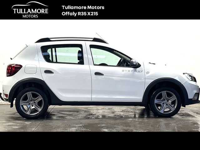 Image for 2020 Dacia Sandero Stepway Blue dCi 95 Signature