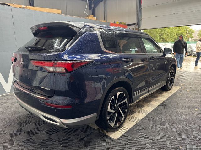 Image for 2023 Mitsubishi Outlander 2023 MITSUBISHI OUTLANDER PHEV 4WD P 2.4 AUTOMATIC / CRUISE CONTROL / 360 CAMERA / ELECTRIC MEMORY & HEATED SEATS / HEATED STEERING WHEEL / PADDLE SHIFTERS / 7 SEATS OPTION AND MORE
