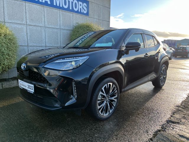 Image for 2022 Toyota Yaris Cross Z HYBRID AUTOMATIC 1.5 PETROL //LOW MILES//HEATED SEATS AND STEERING WHEEL//KEYLESS ENTRY//ADAPTIVE CRUISE CONTROL// 