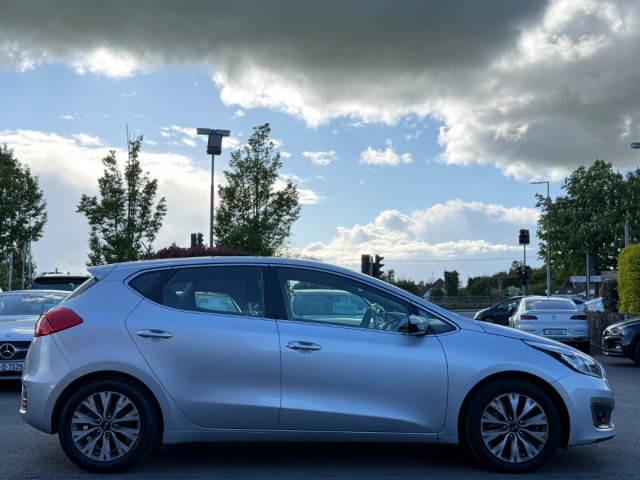Image for 2016 Kia Ceed 1.4 EX DIESEL 5DR *LOW KMS*