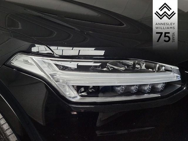 Image for 2021 Volvo XC90 RECHARGE T8 (390hp) R-Design AWD