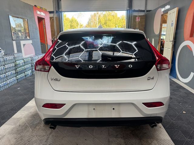 Image for 2019 Volvo V40 2019 VOLVO V40 D4 MOMENTAM AUTOMATIC 2.0/ PARKING CAMERA/ CRUISE CONTROL/ PADDLE SHIFTERS/ ELETRIC AND HEATED SEATS