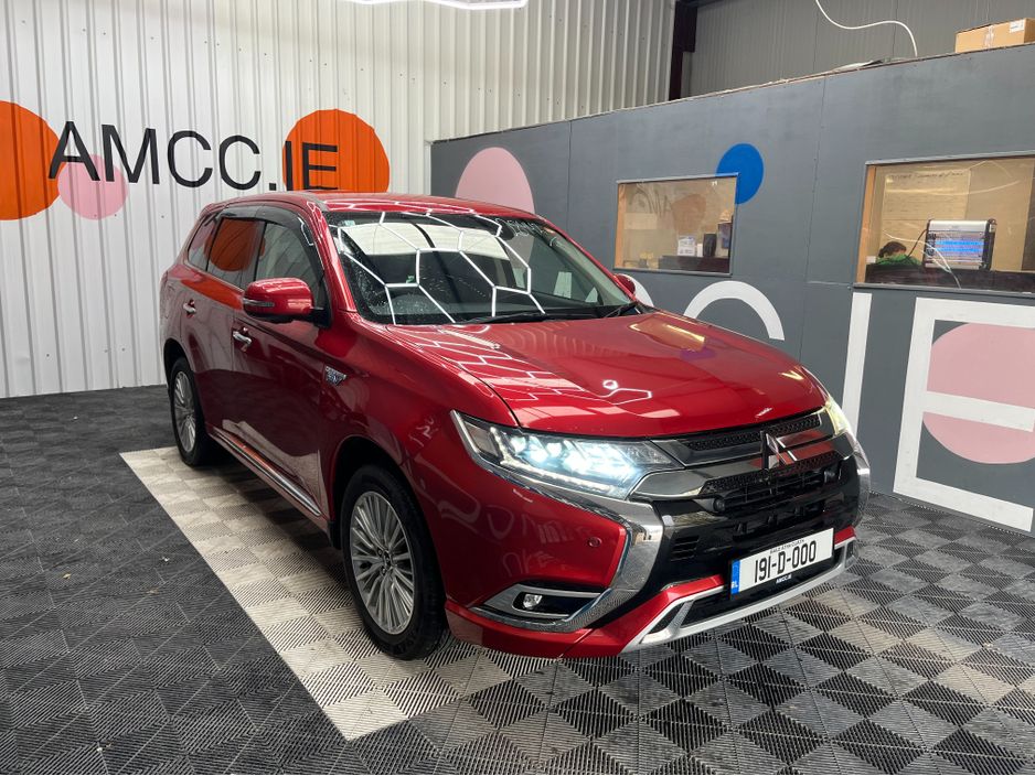 Image for 2019 Mitsubishi Outlander €21950 2019 MITSUBISHI OUTLANDER PHEV G PLUS PACKAGE 2.4 AUTOMATIC / CRUISE CONTROL / 360° CAMERA / ELECTRIC MEMORY & HEATED SEATS / HEATED STEERING WHEEL / PADDLE SHIFTERS AND MORE
