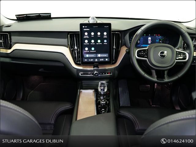 Image for 2025 Volvo XC60 XC60 T8 455HP 252D reg ULTRA DARK: MULBERRY RED METALLIC WITH BLACK LEATHER, 20” DIAMOND CUT ALLOYS, AIR SUSPENSION, PANORAMIC ROOF