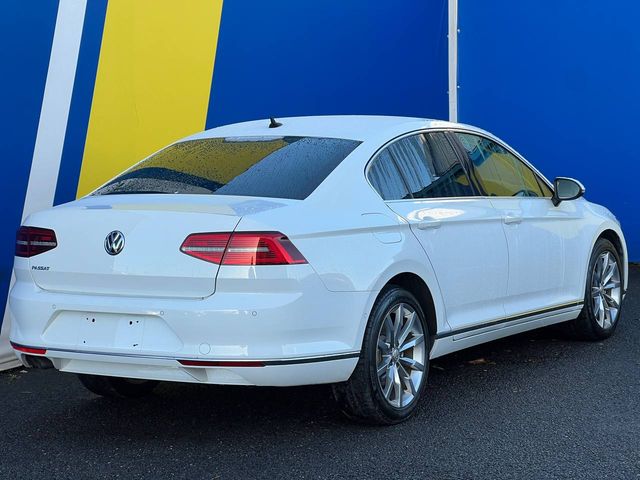 Image for 2018 Volkswagen Passat HIGHLINE 2.0 TDI AUTO // LEATHER HEATED COOLED SEATS // 360 PARKING CAMERAS // ADAPTIVE CRUISE CONTROL // DIGITAL CLUSTER