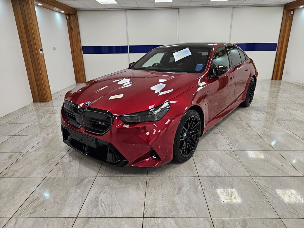 Image for 2024 BMW M5 STUNNING COLOUR