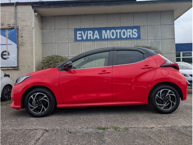 Image for 2020 Toyota Yaris Z HYBRID AUTOMATIC 1.5 PETROL //REVERSE CAMERA//KEYLESS ENTRY//ADAPTIVE CRUISE CONTROL//