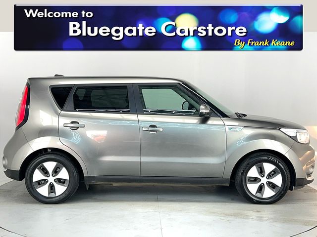 Image for 2018 Kia Soul EV AUTO 5DR FIRST EDITION**REVERSE CAMERA**SEMI DIGITAL DASH**MULTIFUNCTIONAL STEERING WHEEL**SATNAV**FRONT HEATED SEATS**GREY CLOTH INTERIOR**AIR CON**TOUCH SCREEN MEDIA DISPLAY*HEATED STEERING WHEEL