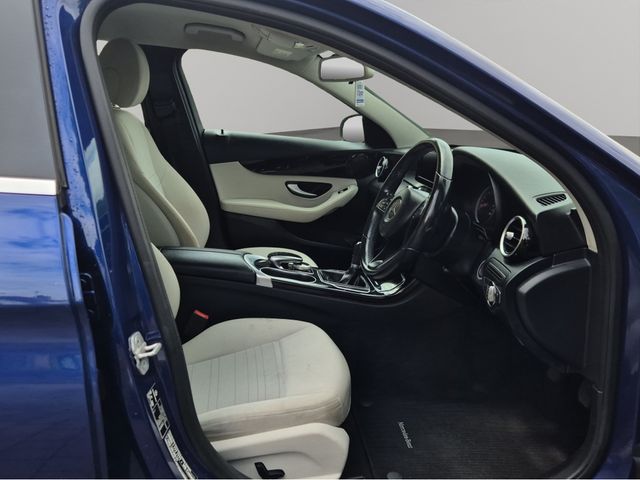 Image for 2016 Mercedes-Benz C Class C 180 BLUETEC * BRILLIANT BLUE METALIC * REVERSE CAMERA * LOW KMS * 6 SPEED MANUAL * 