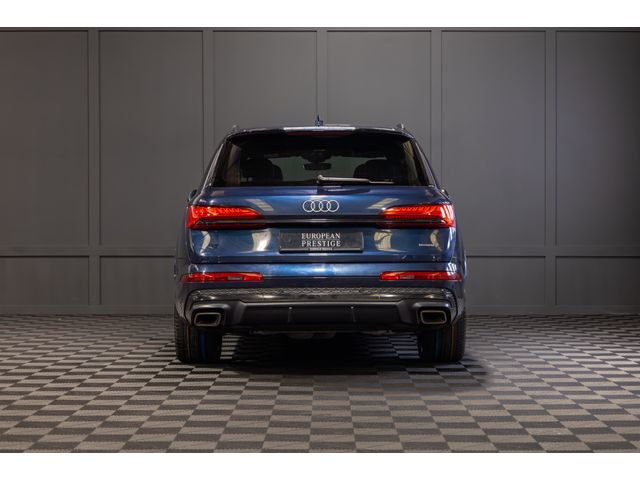 Image for 2025 Audi Q7 55 TFSIe Quattro S-Line