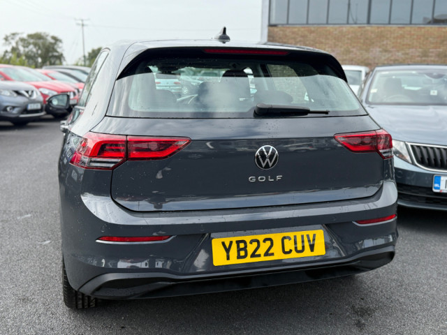 Image for 2022 Volkswagen Golf LIFE TDI