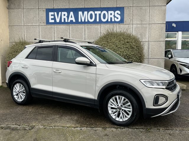 Image for 2023 Volkswagen T-Roc LIFE 2.0 TDI DIESEL 