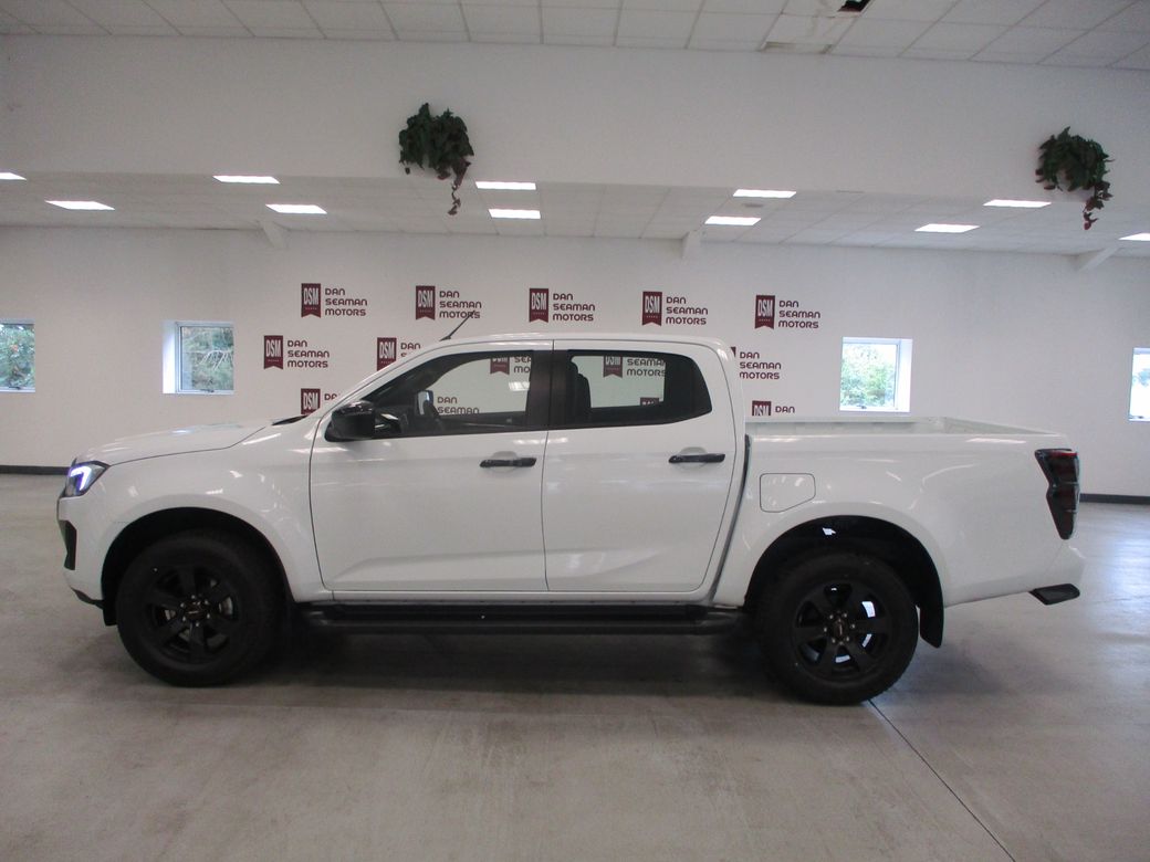 Image for 2025 Isuzu D-MAX LSE CREW CAB 4X4 5 SEATER PICK UP