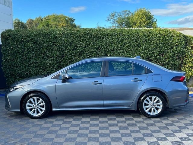 Image for 2023 Toyota Corolla 1.8 HYBRID AUTO // ADAPTIVE CRUISE CONTROL // REVERSE CAMERA // BLUETOOTH MUSIC