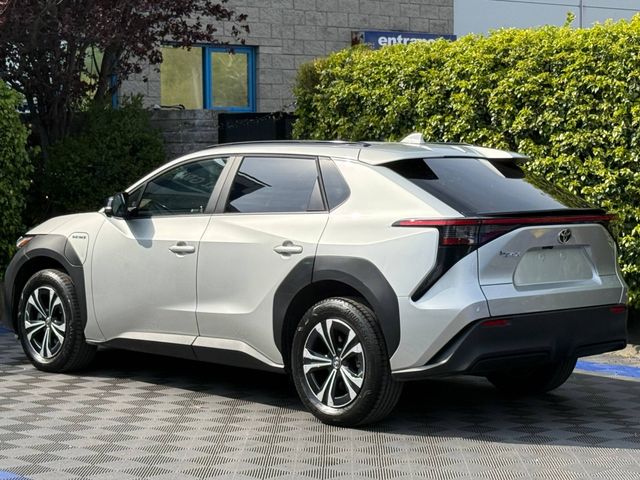 Image for 2024 Toyota bZ4X MOTION // TINY MILEAGE // APPLE CARPLAY/ANDROID AUTO // 360 PARKING CAMERAS