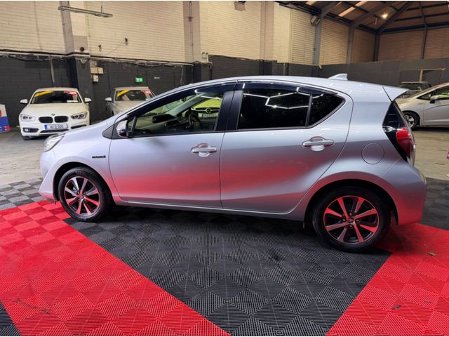 Image for 2017 Toyota Aqua DAA NHP10