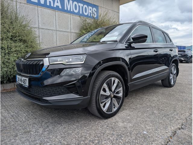 Image for 2024 Skoda Karoq STY MANUAL 2.0 DIESEL//REVERSE CAMERA//KEYLESS ENTRY//SAT NAV//HEATED SEATS AND STEERING WHEEL//WIRELESS CHARGING//ADAPTIVE CRUISE CONTROL