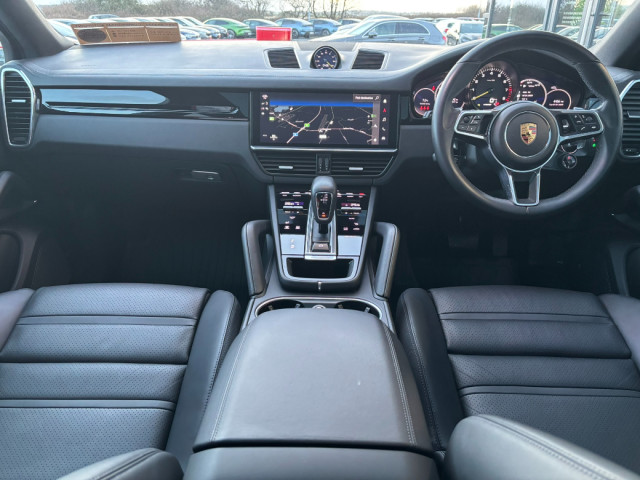 Image for 2022 Porsche Cayenne Coupe 3.0 V6 e-hybrid 