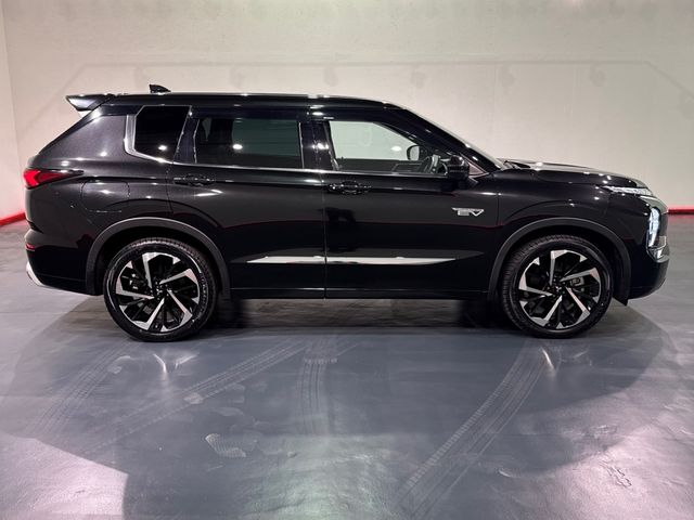 Image for 2023 Mitsubishi Outlander 2.4 PETROL PLUG-IN HYBRID AUTOMATIC - FULL BLACK/ORANGE LEATHER ELECTRIC SEATS - HEATED SEATS FRONT & BACK - 360/REVERSE CAMERA - DIAMOND CUT ALLOY WHEELS - ELECTRIC TAIL-GATE