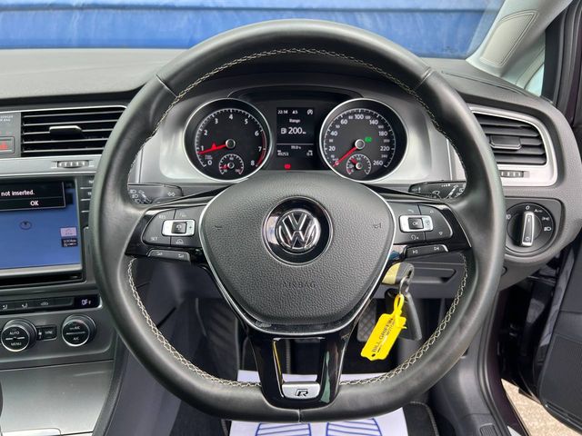 Image for 2015 Volkswagen Golf R-LINE PACK 1.2 TSI AUTO // LOUNGE EDITION // NEW 19" R-LINE ALLOYS // FULL SERVICE HISTORY // BLUETOOTH MUSIC