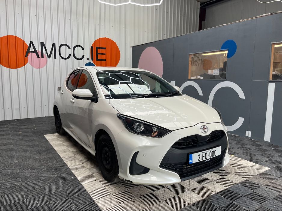 Image for 2020 Toyota Yaris 2020 TOYOTA YARIS X 1.0 AUTOMATIC / REVERSE CAMERA AND MORE