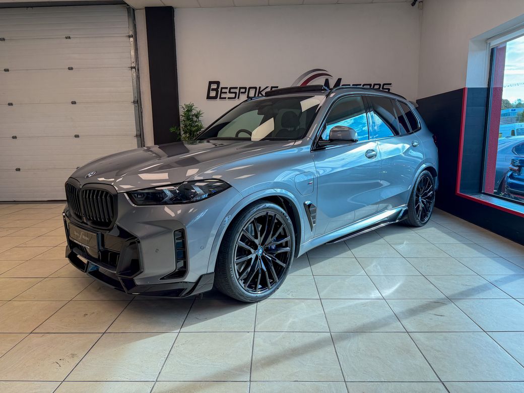 Image for 2025 BMW X5 XDRIVE50E M SPORT