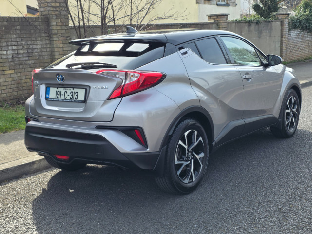 Image for 2019 Toyota C-HR Hybrid Luna Sport 4DR Auto