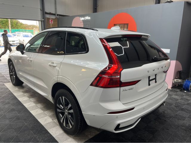 Image for 2022 Volvo XC60 €42950 2022 VOLVO XC60 RECHARGE PLUS T6 AWD PLUG-IN 2.0 AUTOMATIC / CRUISE CONTROL / 360° PARKING CAMERA / ELECTRIC MEMORY & HEATED SEATS / APPLE CARPLAY AND MORE