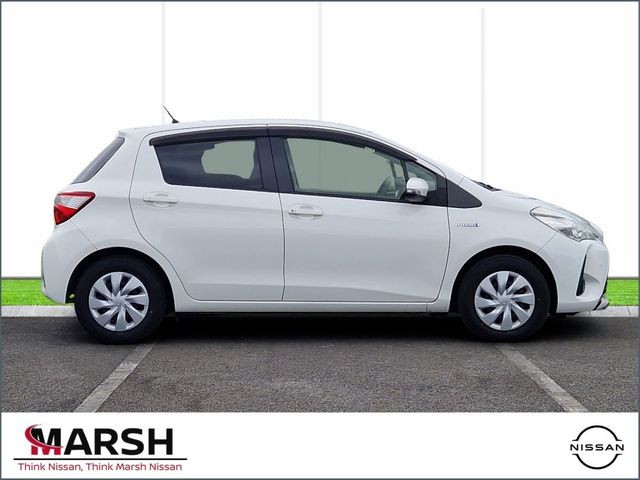 Image for 2019 Toyota Vitz HYBRID 130 5DR AUTO