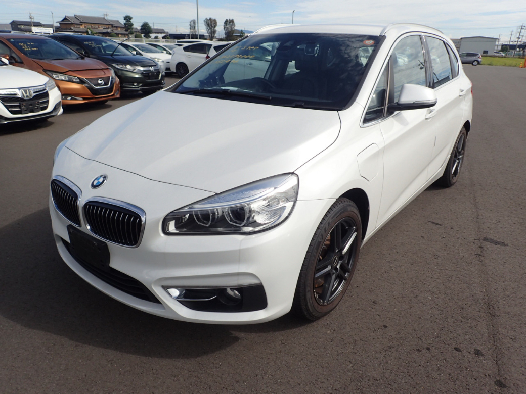 Image for 2016 BMW 2 Series Active Tourer 225XE PLUG IN HYBRID SE LUXURY EDITION 5DR ESTATE AUTO // LOW MILEAGE EXAMPLE ONLY COVERED 86, 545 KM'S // A REAL MUST SEE // BUY WITH CONFIDENCE AA AND SIMI APPROVED DEALER 2026 // FINANCE ARRANGED /