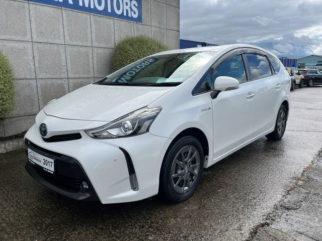 Image for 2017 Toyota Prius Alpha 7 SEATER AUTOMATIC HYBRID 1.8 PETROL //KEYLESS ENTRY//ADAPTIVE CRUISE CONTROL//