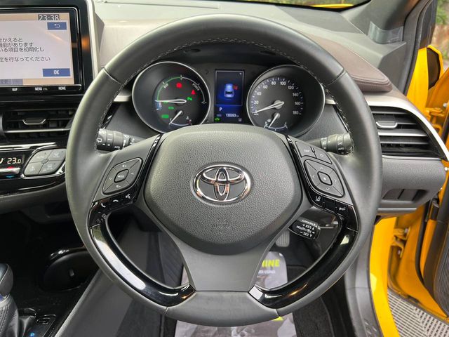 Image for 2019 Toyota C-HR 1.8 HYBRID AUTO // SERVICE HISTORY // 19" ALLOYS // REVERSE CAMERA // PARKING SENSORS