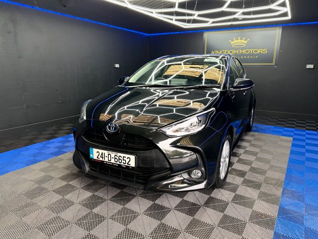 Image for 2024 Toyota Yaris Yaris Hybrid Luna