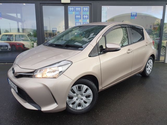 Image for 2015 Toyota Yaris LOW MILEAGE * 1.3 AUTOMATIC