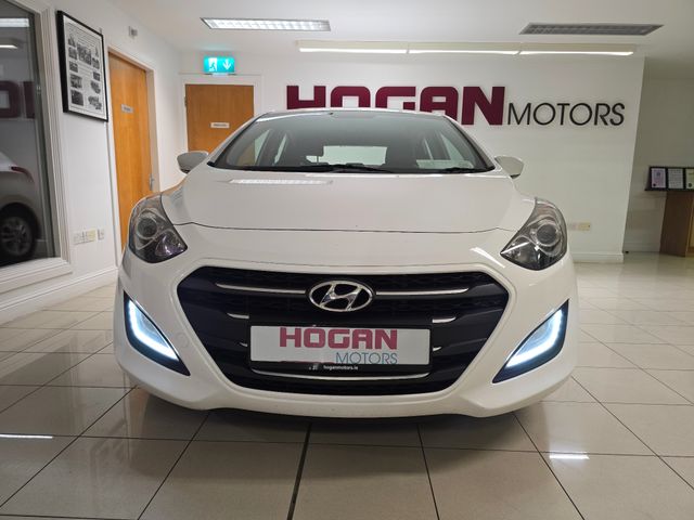 Image for 2016 Hyundai i30 Diesel SE 5DR H/B